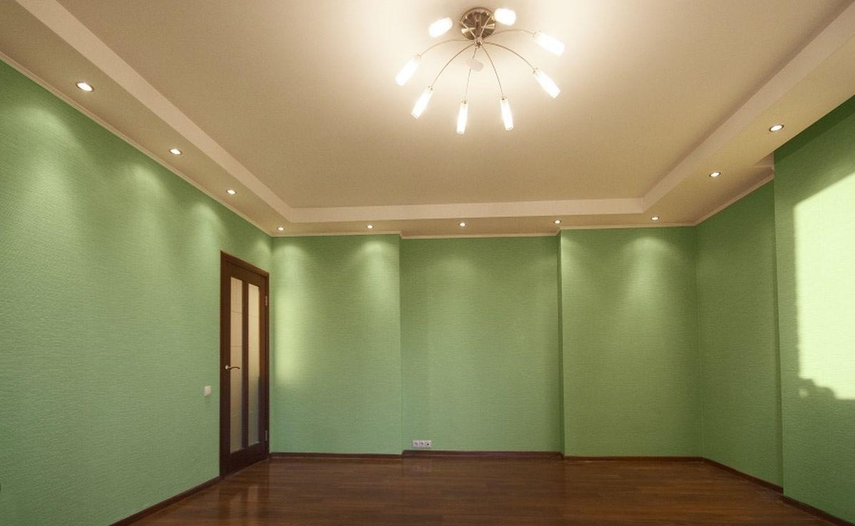 Отделка потолков покраску. Евроремонт потолок. Крашеный потолок. Краска для потолка. Отделка потолка в квартире.